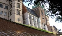 Krakow: Visit Wawel Royal Castle for free
