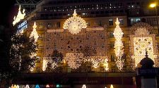Paris: Christmas windows, holiday markets, and more ways to celebrate the season