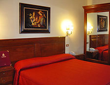 We heart the Hotel des Artistes and the Hostel des Artistes, too!