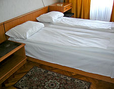 Medosz Hotel, Budapest