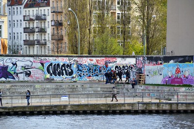 graffiti art on Berlin wall