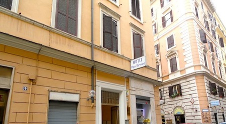 Hotel Papa Germano exterior