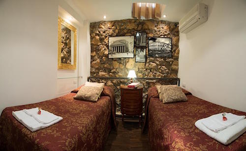 Families and groups will have plenty of space in a Deluxe Suite at Pantheon View.