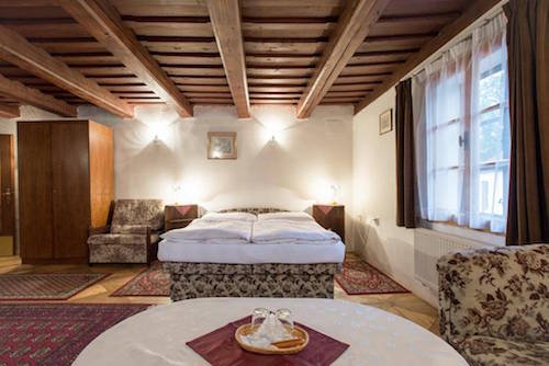 Pension Dientzenhofer rustic guest room